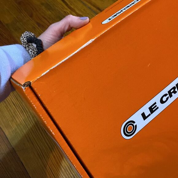 Le Creuset Tote Bag and Box - Picture 5 of 10